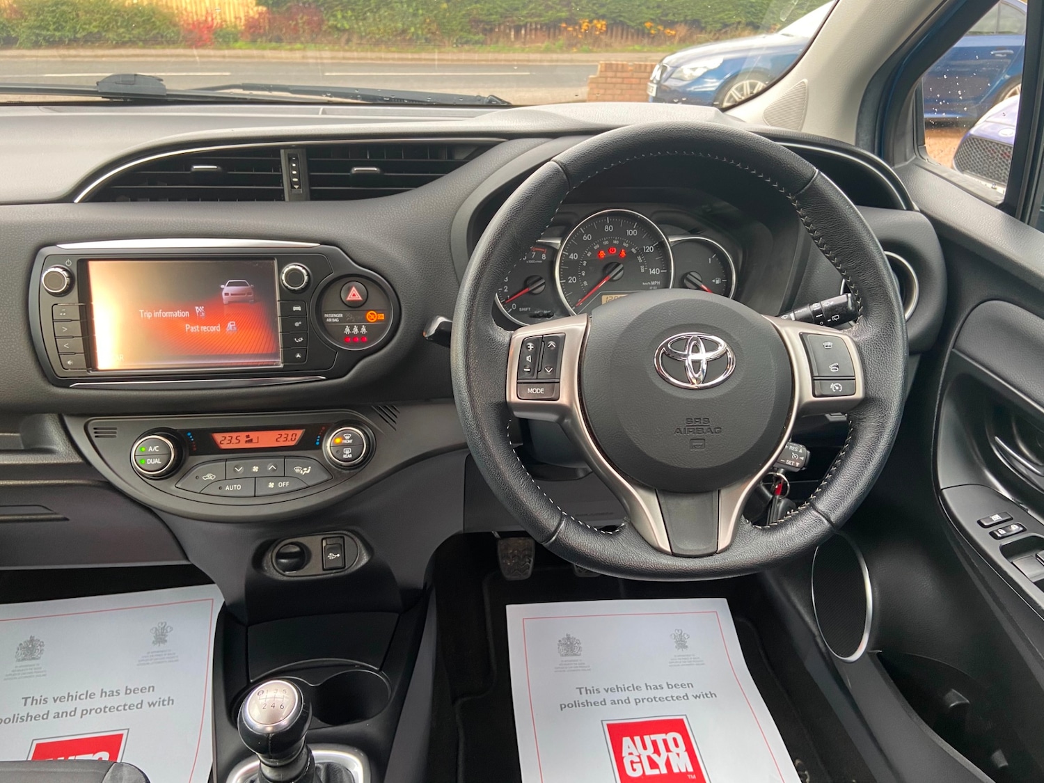 Used Toyota Yaris 2014 for sale - 61547324: Photo 18