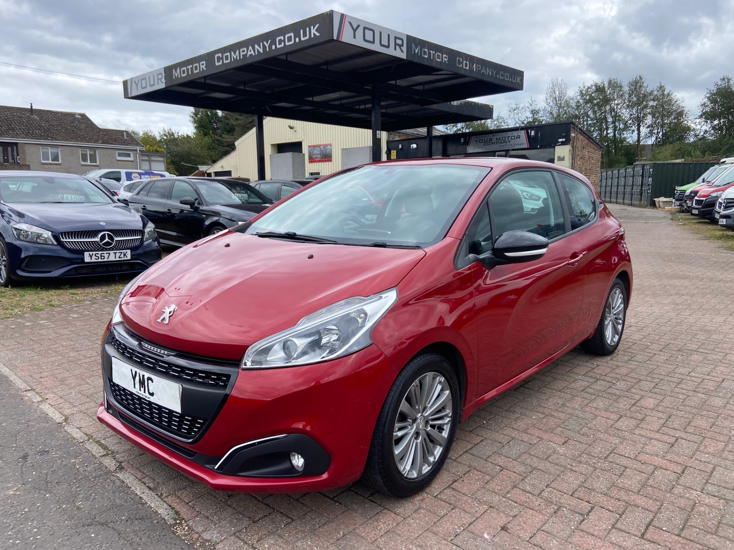 Used Peugeot 208 2017 for sale - 75931730: Photo 1