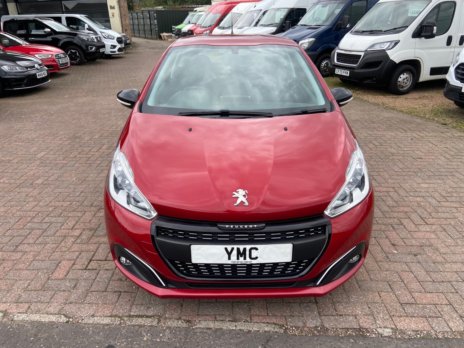 Used Peugeot 208 2017 for sale - 75931730: Photo 3