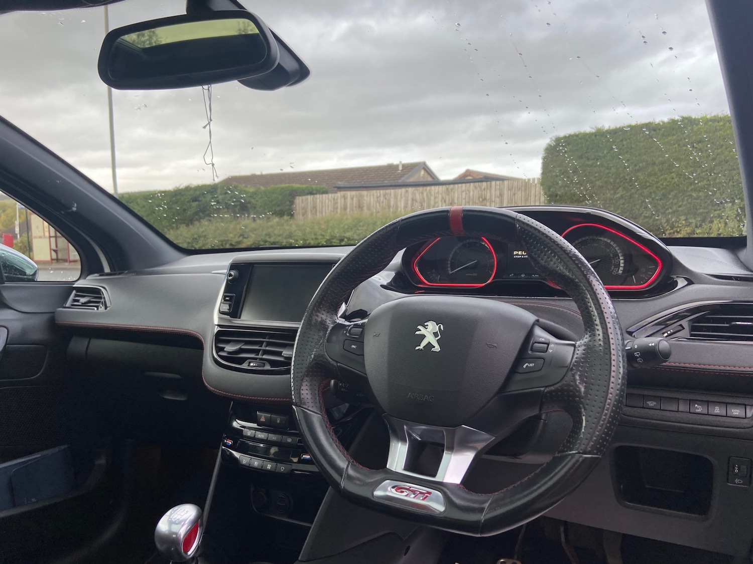 Used Peugeot 208 2016 for sale - 76422468: Photo 25