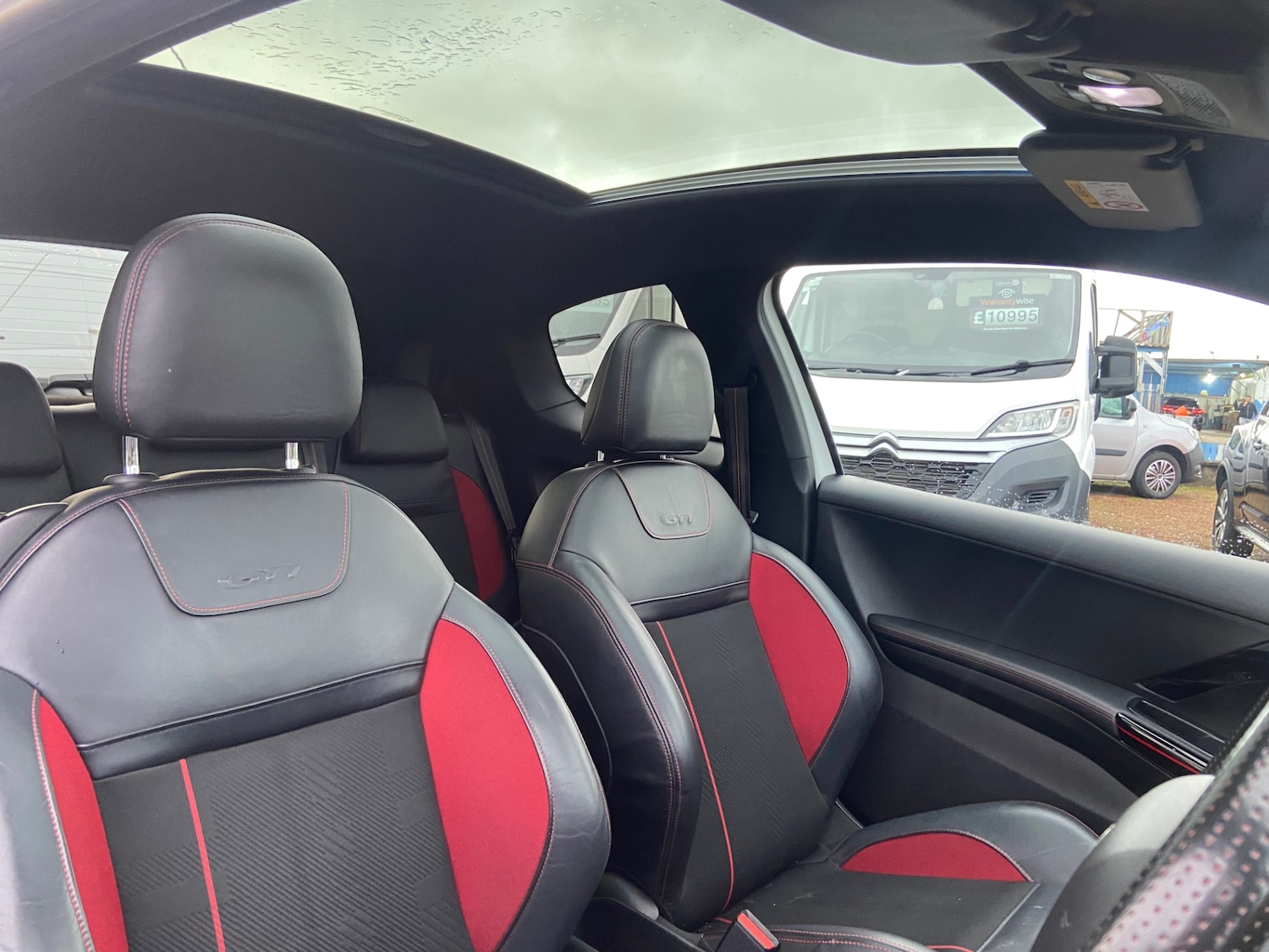 Used Peugeot 208 2016 for sale - 76422468: Photo 28