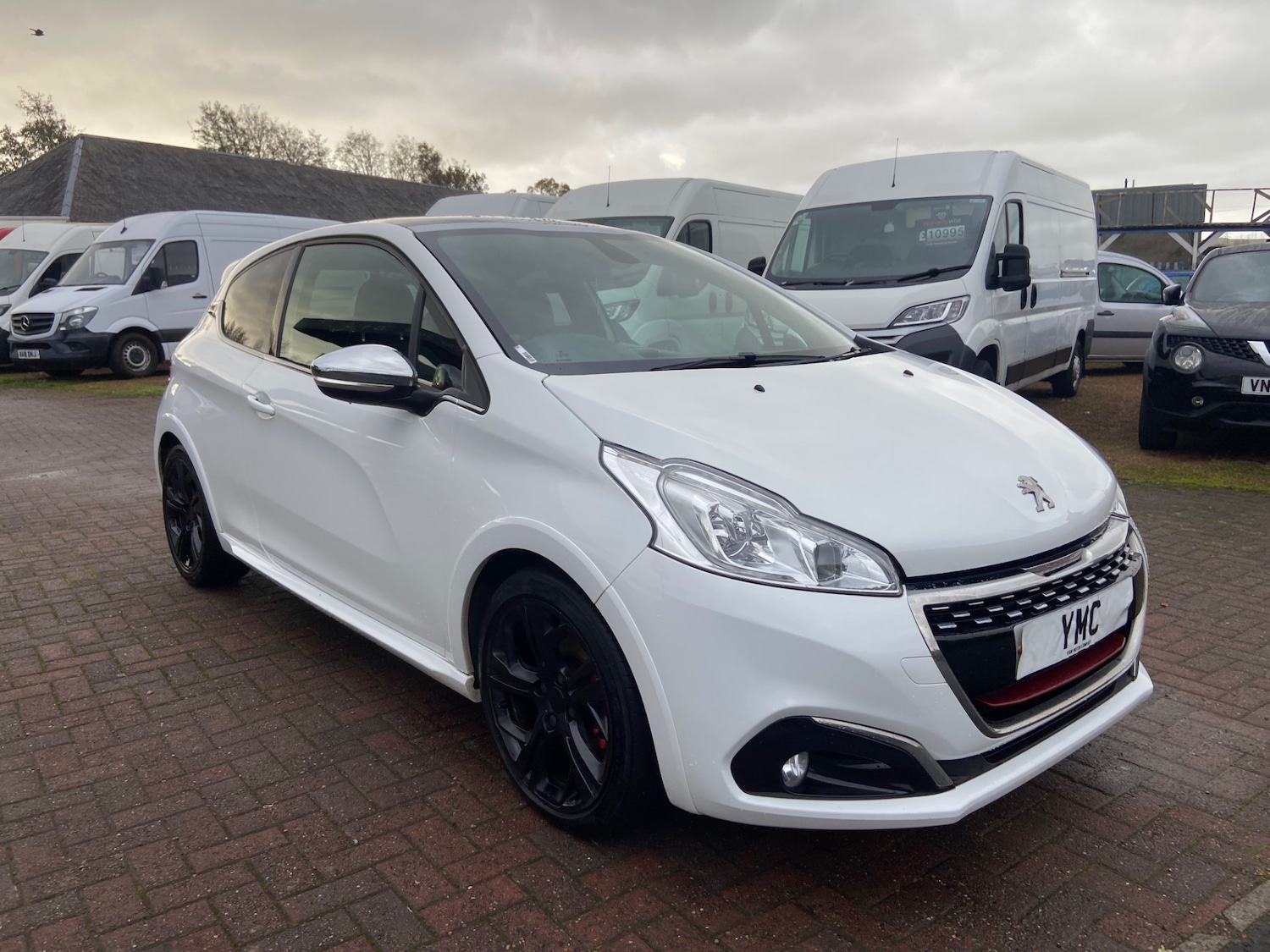 Used Peugeot 208 2016 for sale - 76422468: Photo 9