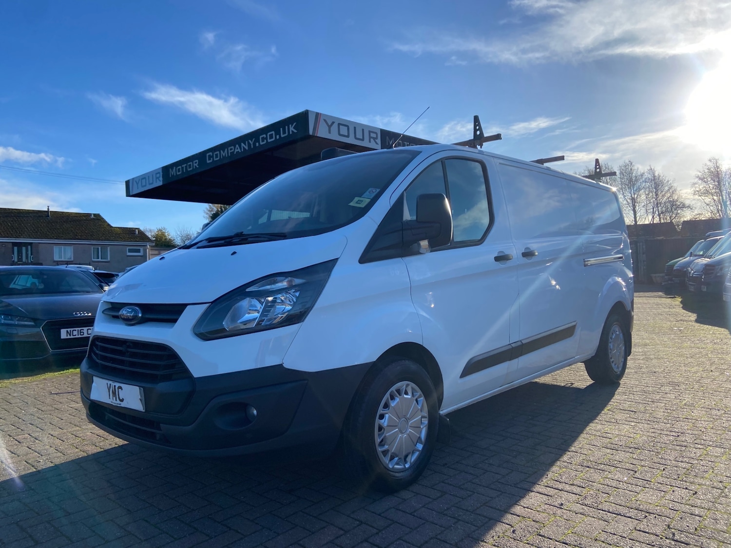 Used Ford Transit Custom 2015 for sale - 76577548: Photo 2