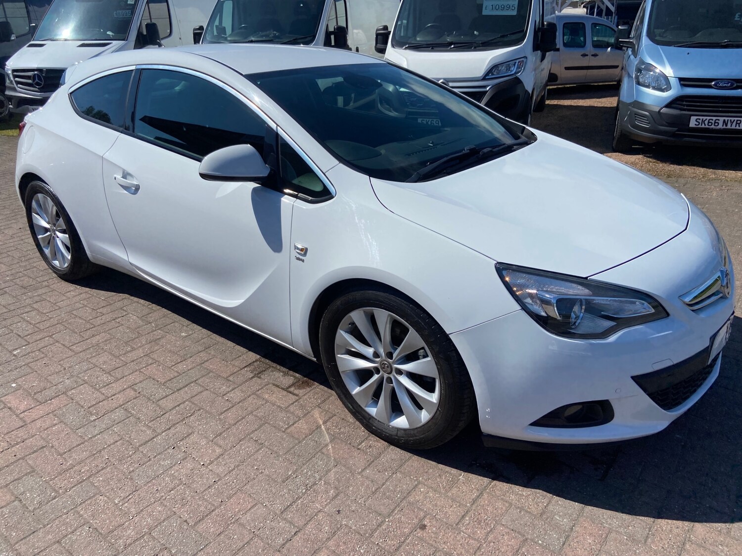 Used Vauxhall Astra GTC 2015 for sale - 77775479: Photo 22