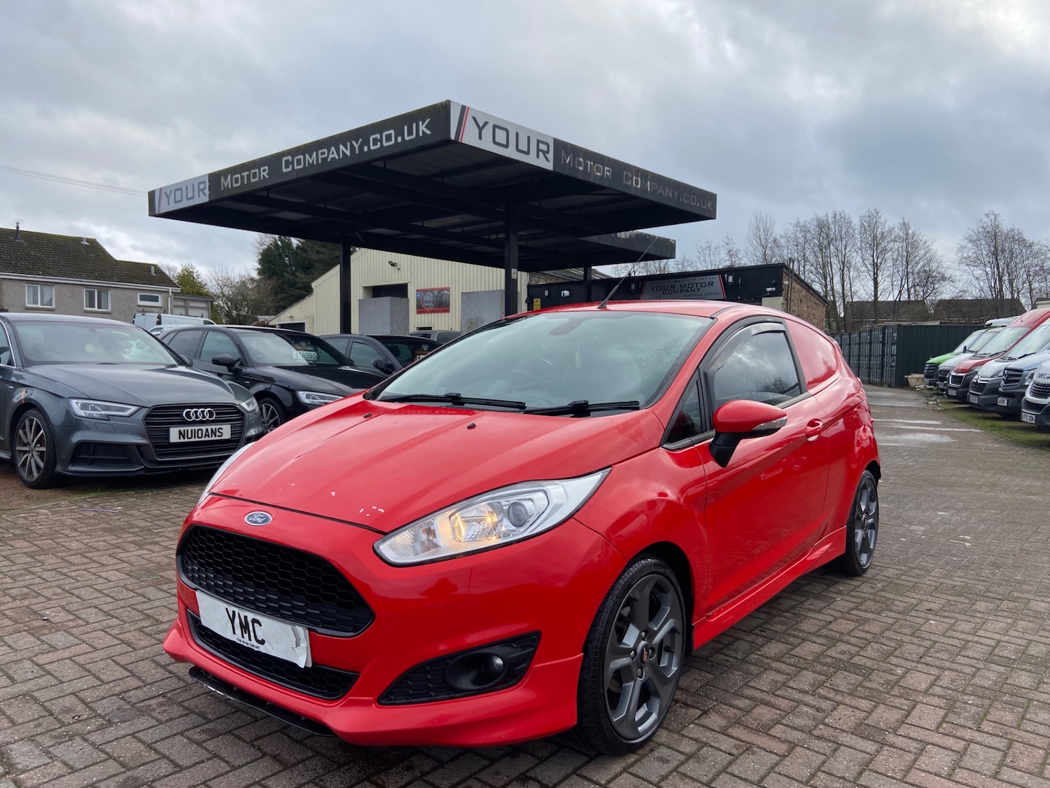 Used Ford Fiesta 2016 for sale - 77329401: Photo 3