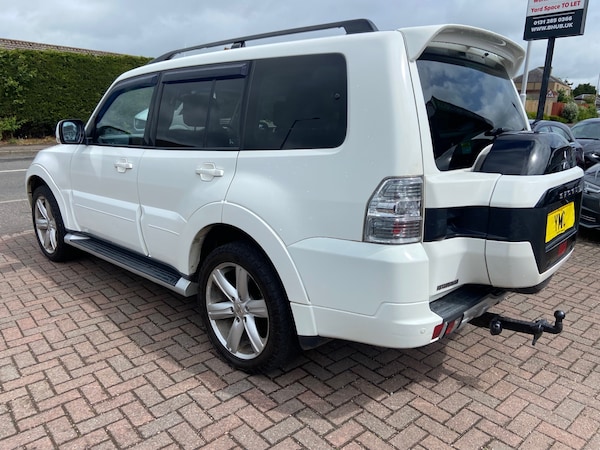 Used Mitsubishi Shogun 2016 for sale - 74792511: Photo 8