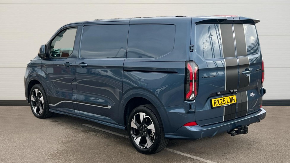 Used Ford Transit Custom 2025 for sale - 76420471: Photo 2