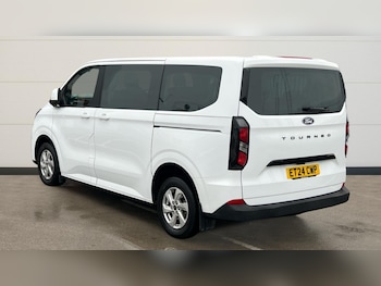 Used Ford Tourneo Custom 2024 for sale - 76894693: Photo