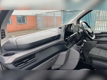 Used Ford Tourneo Custom 2024 for sale - 76894693: Photo