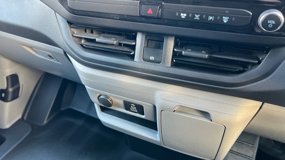 Used Ford Transit Custom 2024 for sale - 76203915: Photo 14