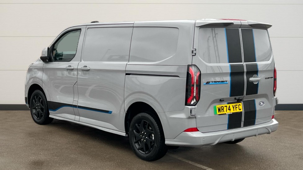 Used Ford Transit Custom 2024 for sale - 76458730: Photo 2