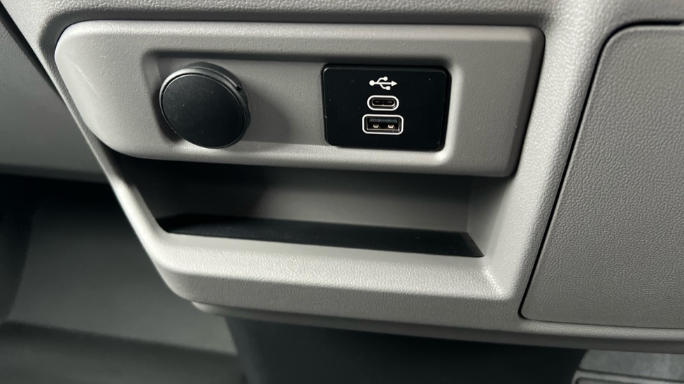 Used Ford Transit Custom 2024 for sale - 76458730: Photo 43