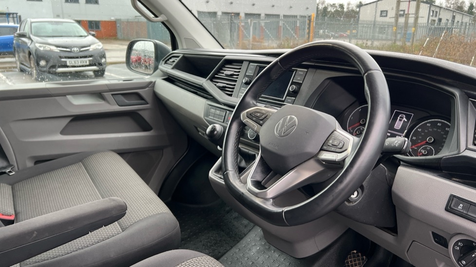 Used Volkswagen Transporter 2024 for sale - 76894765: Photo 10