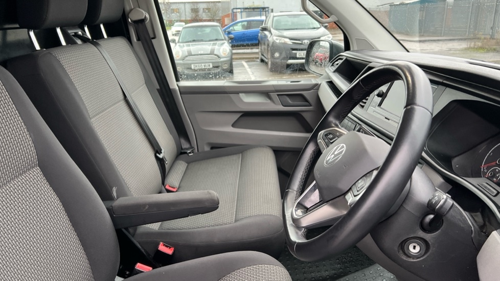Used Volkswagen Transporter 2024 for sale - 76894765: Photo 11