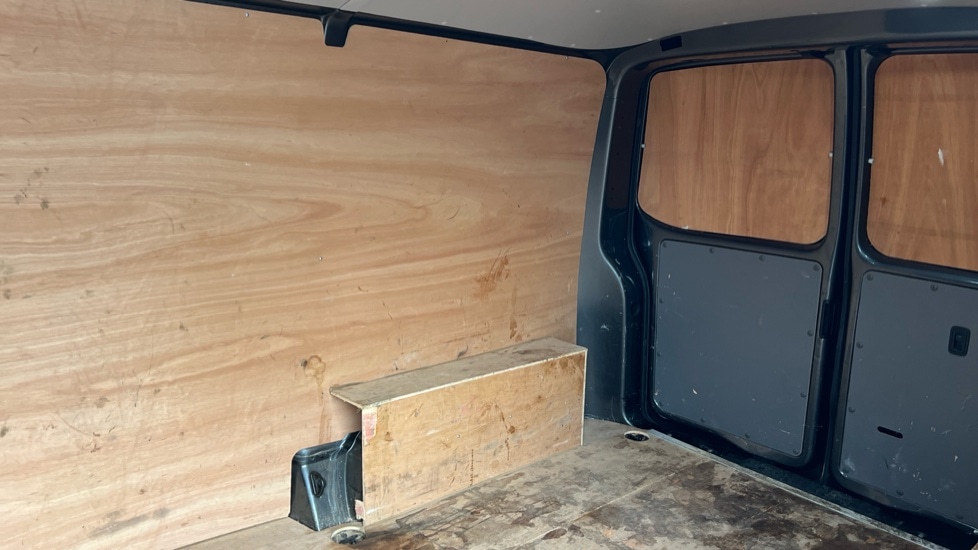 Used Volkswagen Transporter 2024 for sale - 76894765: Photo 16
