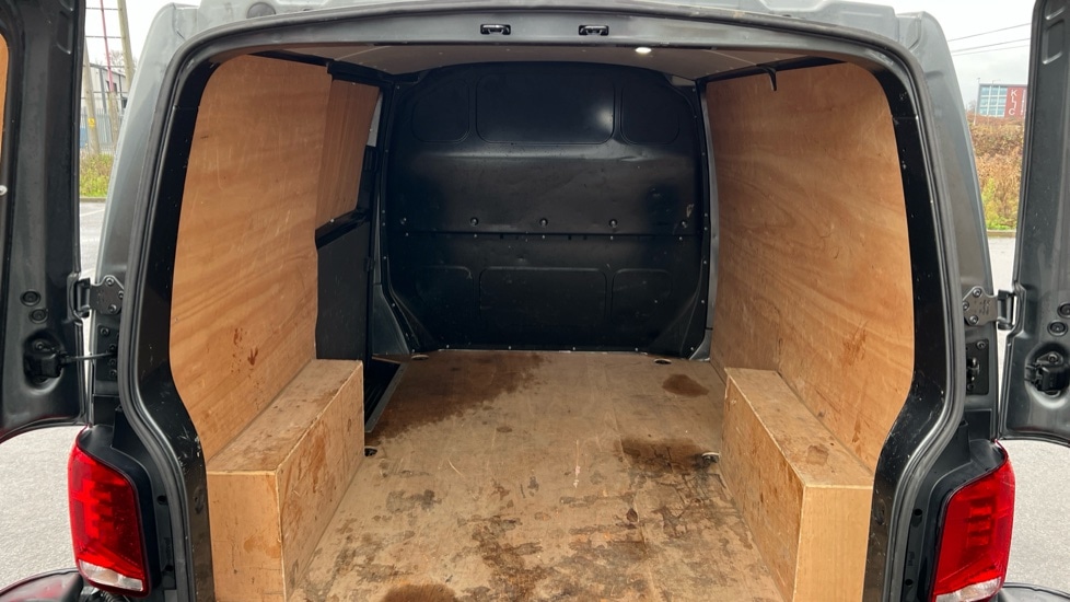 Used Volkswagen Transporter 2024 for sale - 76894765: Photo 17