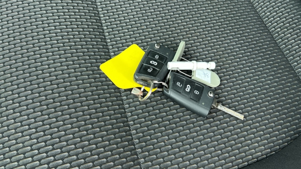 Used Volkswagen Transporter 2024 for sale - 76894765: Photo 19