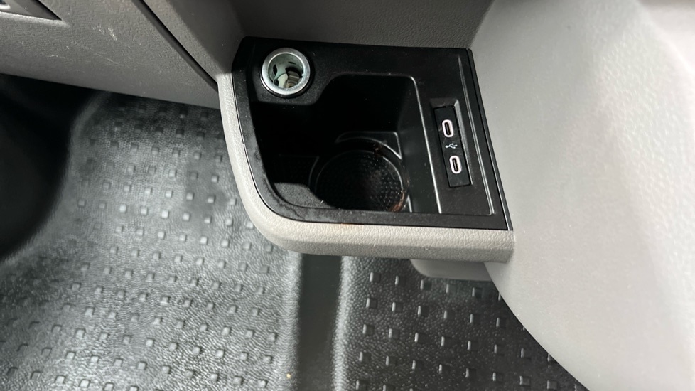 Used Volkswagen Transporter 2024 for sale - 76894765: Photo 33