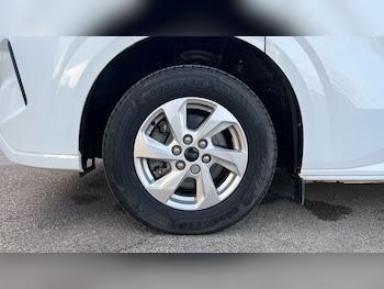 Used Ford Transit Custom 2024 for sale - 76874403: Photo