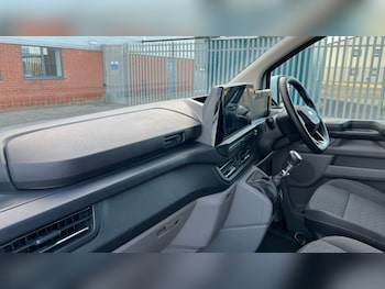 Used Ford Transit Custom 2024 for sale - 76874403: Photo