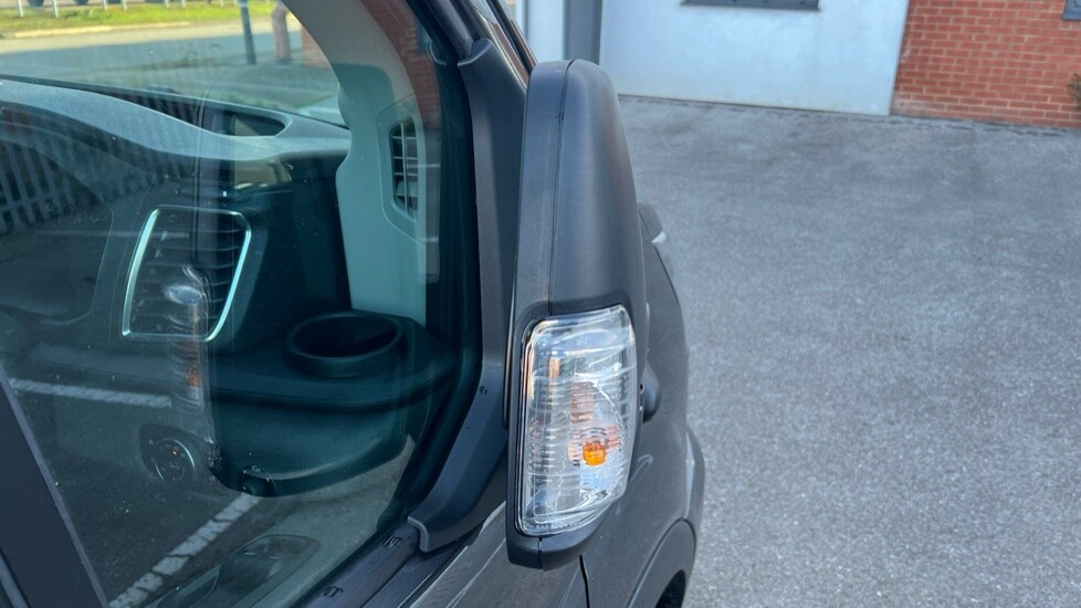 Used Ford Transit 2025 for sale - 76328174: Photo 40