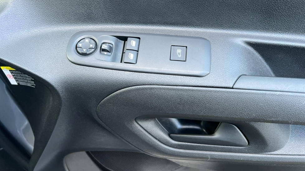 Used Vauxhall Combo 2023 for sale - 76580197: Photo 30