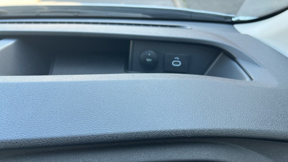 Used Ford Transit 2024 for sale - 75394381: Photo 40