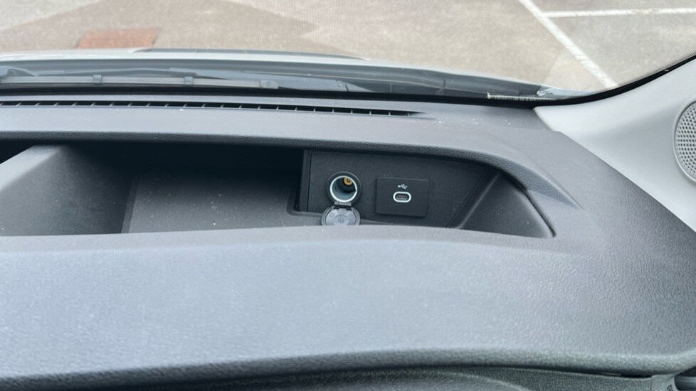 Used Ford Transit 2024 for sale - 75569703: Photo 37