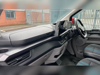 Used Ford Transit Custom 2024 for sale - 76874411: Photo