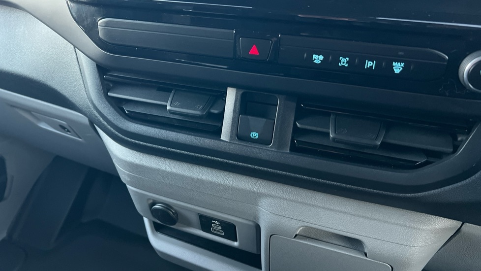 Used Ford Transit Custom 2024 for sale - 76410672: Photo 14