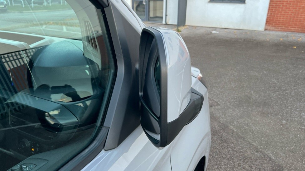 Used Ford Transit Custom 2024 for sale - 76410672: Photo 36