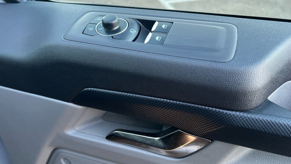 Used Ford Transit Custom 2024 for sale - 76410672: Photo 38