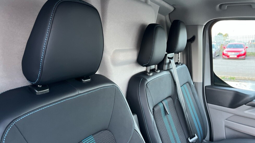 Used Ford Transit Custom 2024 for sale - 76410672: Photo 41