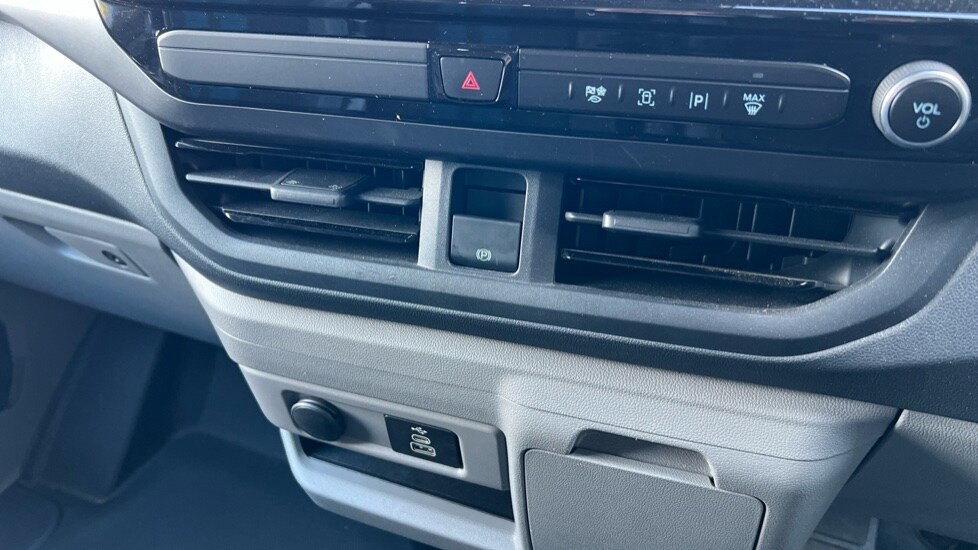 Used Ford Transit Custom 2024 for sale - 75641337: Photo 14