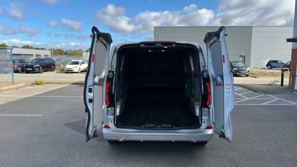 Used Ford Transit Custom 2024 for sale - 75641337: Photo 19