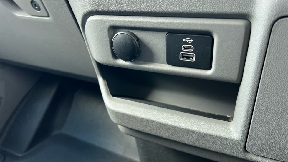 Used Ford Transit Custom 2024 for sale - 75641337: Photo 43