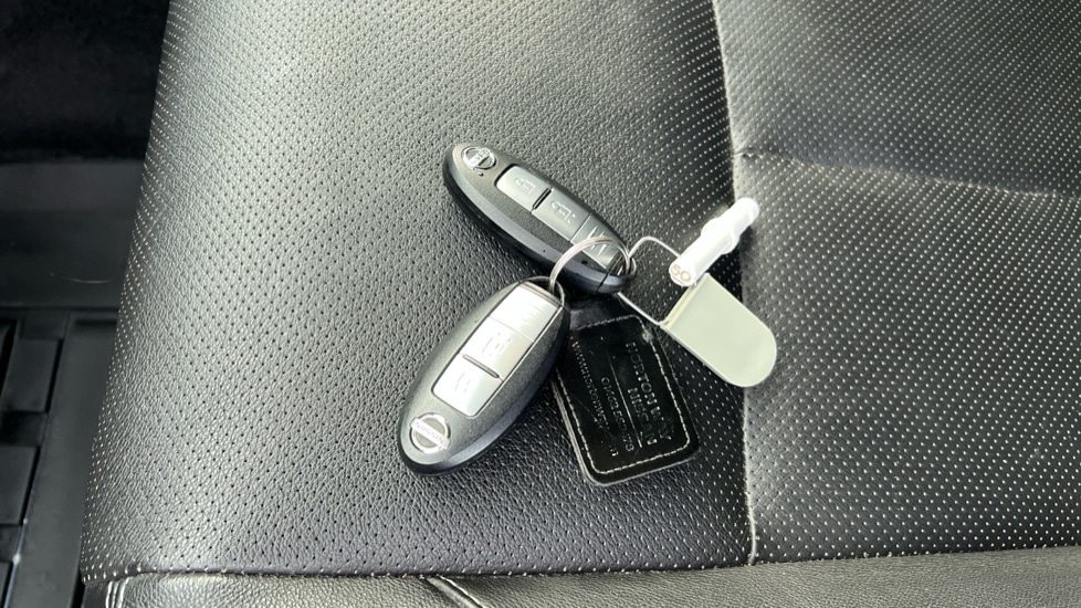 Used Nissan Navara 2020 for sale - 76861806: Photo 19