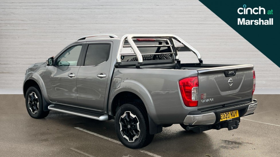 Used Nissan Navara 2020 for sale - 76861806: Photo 2