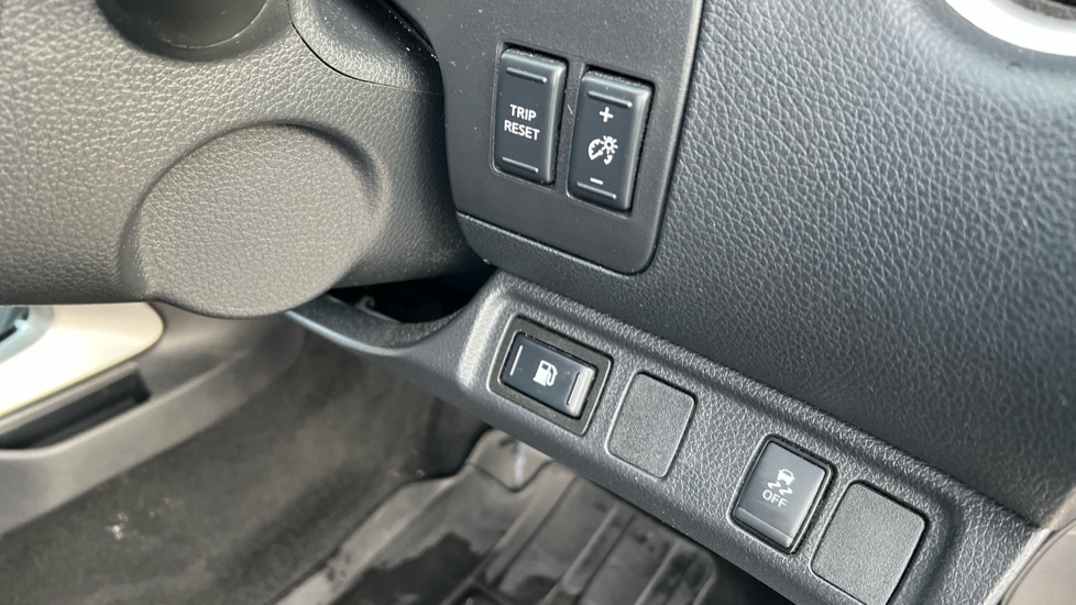 Used Nissan Navara 2020 for sale - 76861806: Photo 25