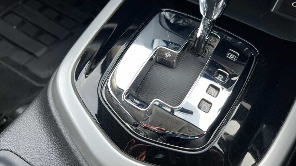 Used Nissan Navara 2020 for sale - 76861806: Photo 33