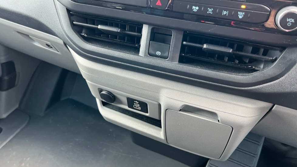 Used Ford Transit Custom 2024 for sale - 76062209: Photo 14