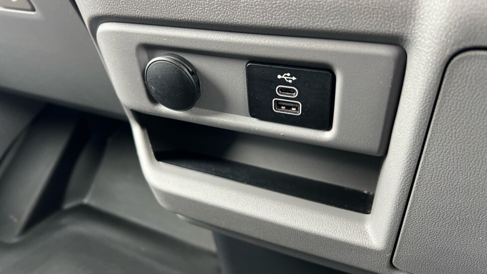 Used Ford Transit Custom 2024 for sale - 76074357: Photo 43