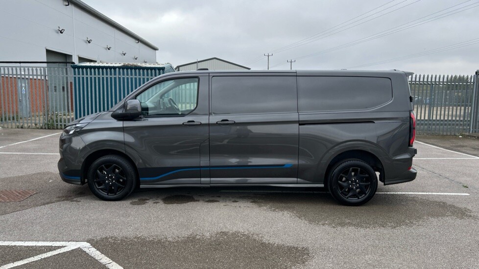 Used Ford Transit Custom 2024 for sale - 76074357: Photo 8
