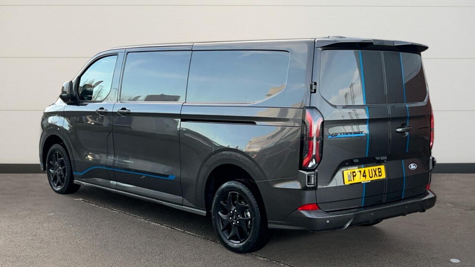 Used Ford Transit Custom 2024 for sale - 76773098: Photo 2