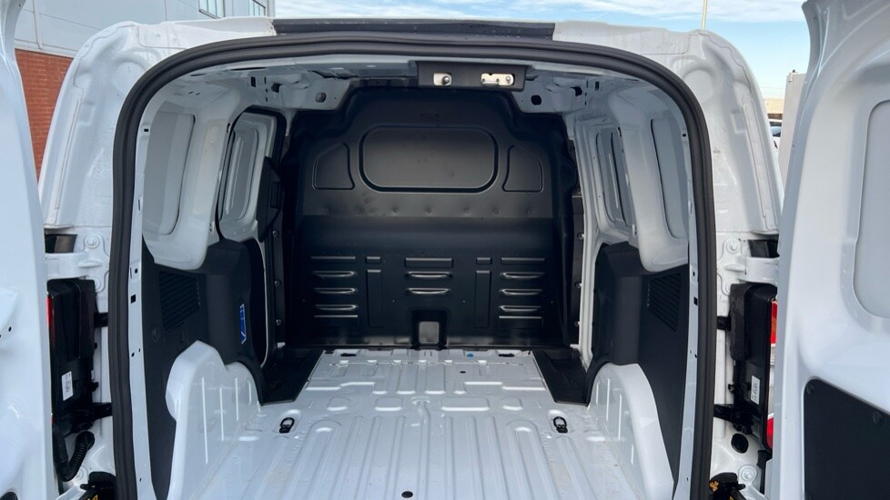 Used Ford Transit Courier 2025 for sale - 76372958: Photo 18