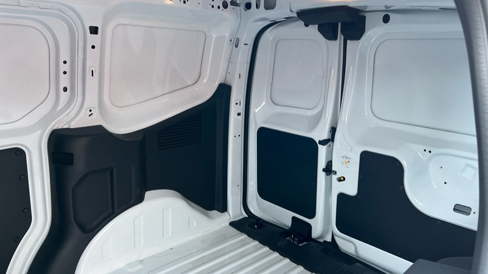 Used Ford Transit Courier 2025 for sale - 76372958: Photo 20