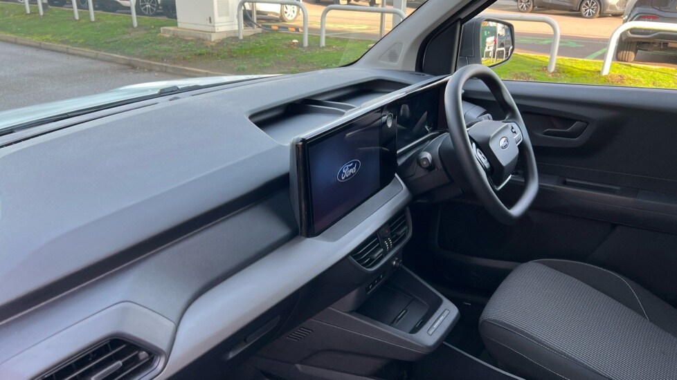 Used Ford Transit Courier 2025 for sale - 76372958: Photo 4