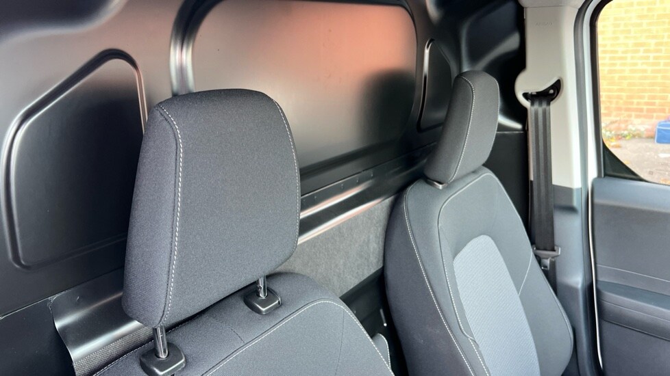 Used Ford Transit Courier 2025 for sale - 76372958: Photo 41