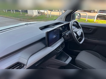 Used Ford Transit Courier 2025 for sale - 76372958: Photo