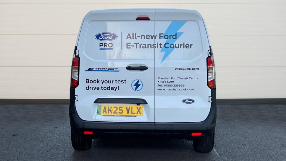 Used Ford Transit Courier 2025 for sale - 76372958: Photo 6